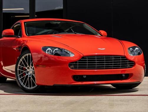 2010 Aston Martin V8 Vantage Base