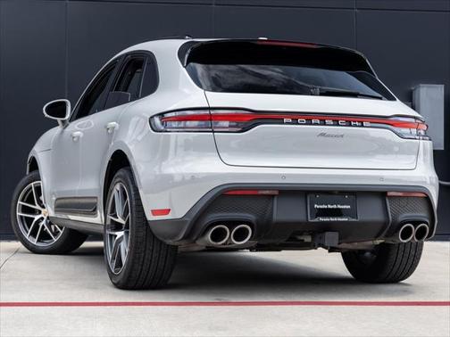 2024 Porsche Macan Base