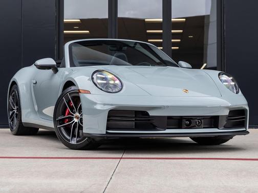 2026 Porsche 911 Carrera 4S Cabriolet