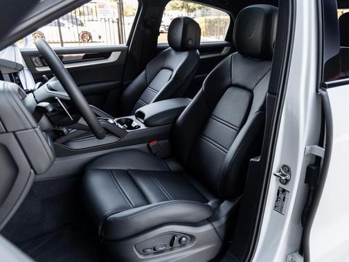 2026 Porsche Cayenne S