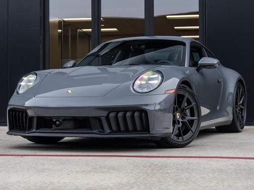 2025 Porsche 911 Carrera GTS