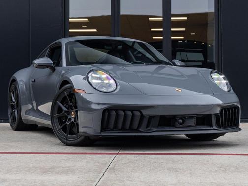 2025 Porsche 911 Carrera GTS