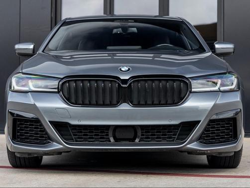2022 BMW 540 i