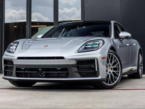 2025 Porsche Panamera 4