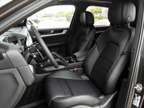 2025 Porsche Cayenne