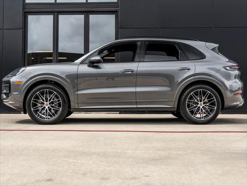 2025 Porsche Cayenne