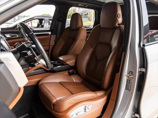 2018 Porsche Cayenne Platinum Edition