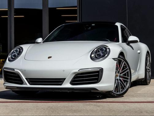 2018 Porsche 911 Carrera