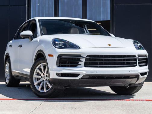 Carrara White Metallic 2023 Porsche Cayenne Cayenne