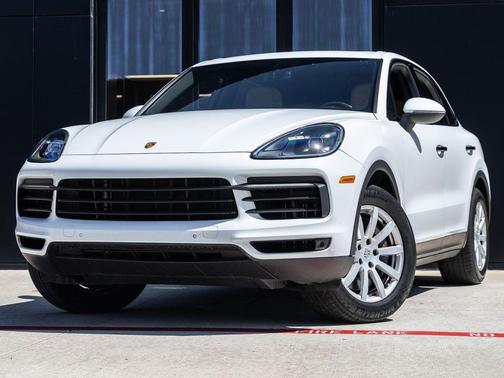 Carrara White Metallic 2023 Porsche Cayenne Cayenne