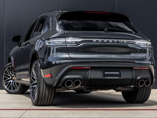 2026 Porsche Macan 