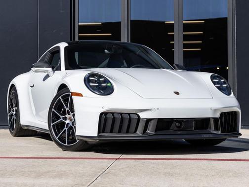 2025 Porsche 911 Carrera GTS