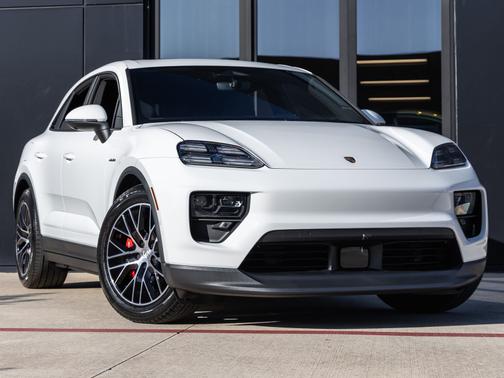 White 2025 Porsche Macan 4S