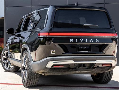 2022 Rivian R1S Launch Edition