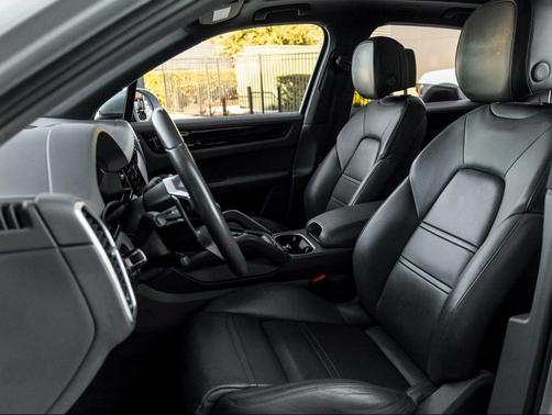 2020 Porsche Cayenne Cayenne