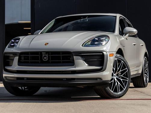 Chalk 2025 Porsche Macan Macan