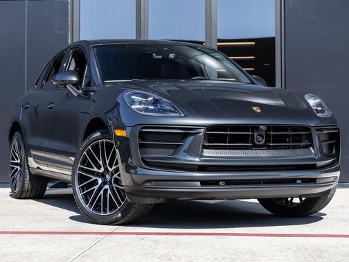 2026 Porsche Macan 