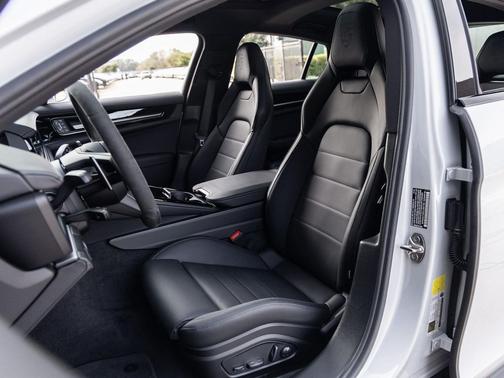 2026 Porsche Panamera 