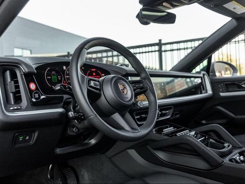 2025 Porsche Cayenne Cayenne