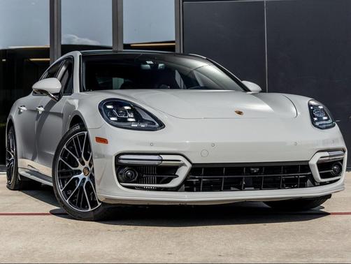 2023 Porsche Panamera Turbo S Executive