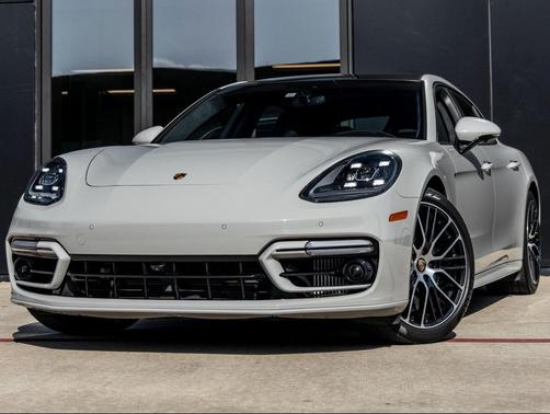 2023 Porsche Panamera Turbo S Executive