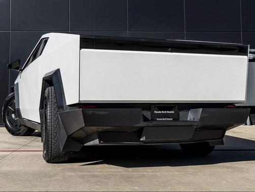 2024 Tesla Cybertruck All-Wheel Drive