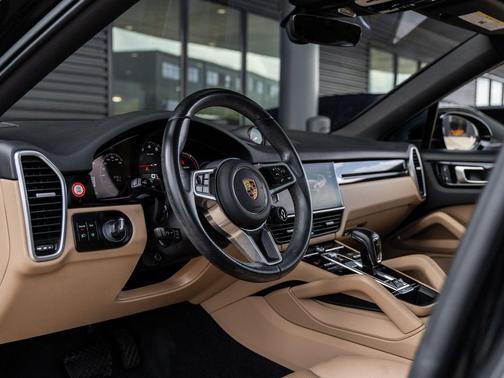 2023 Porsche Cayenne Cayenne