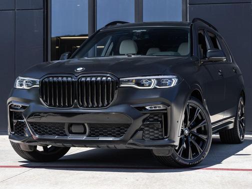 Matte Black Wrap 2021 BMW X7 M50i