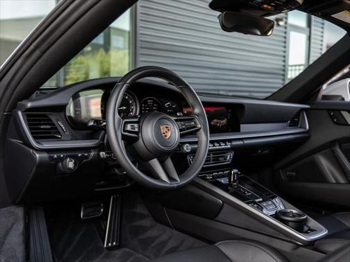 2024 Porsche 911 Carrera