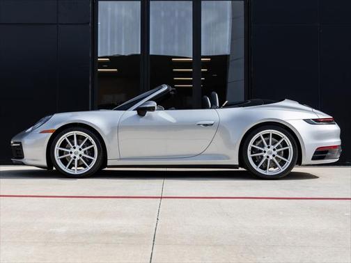 2024 Porsche 911 Carrera