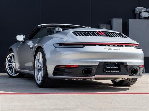 2024 Porsche 911 Carrera
