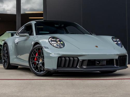 2025 Porsche 911 Carrera GTS