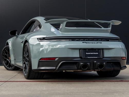 2025 Porsche 911 Carrera GTS