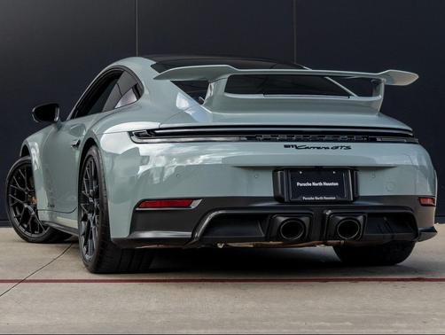 2025 Porsche 911 Carrera GTS