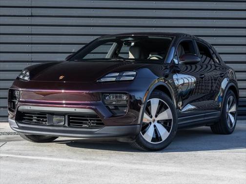 2024 Porsche Macan Base
