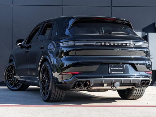 2026 Porsche Cayenne Turbo