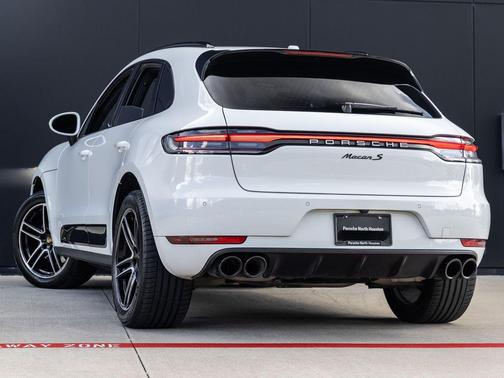 White 2021 Porsche Macan Macan