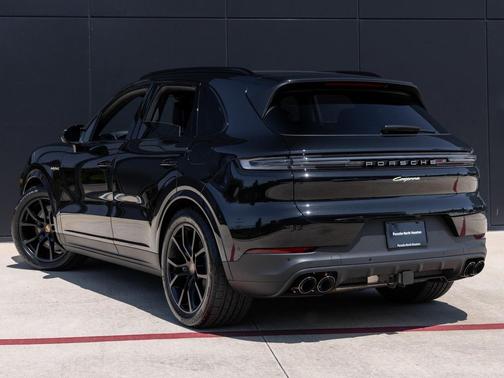2025 Porsche Cayenne Cayenne