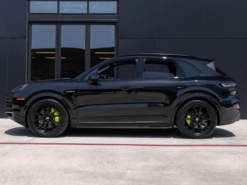 2025 Porsche Cayenne Cayenne