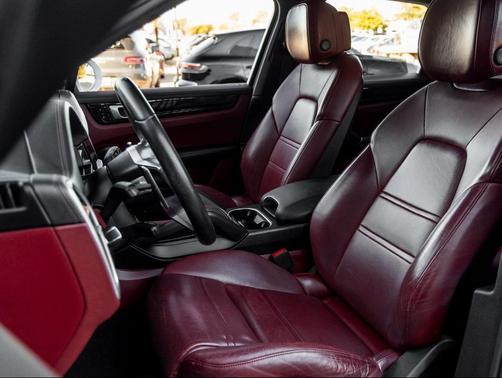 2019 Porsche Cayenne S