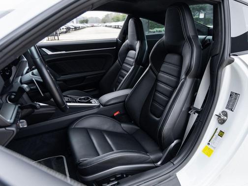 2022 Porsche 911 Turbo S
