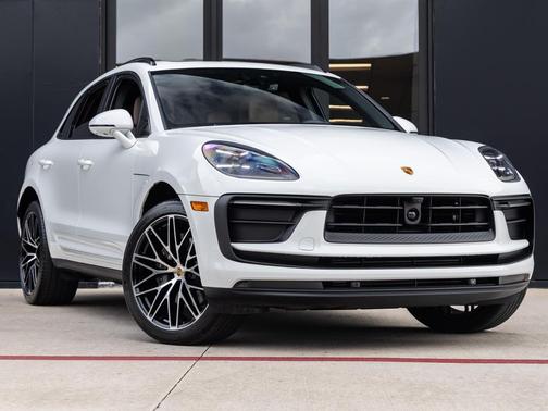 2025 Porsche Macan T