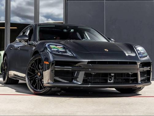 2026 Porsche Panamera GTS