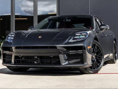 2026 Porsche Panamera GTS