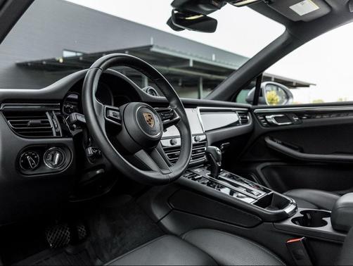 2024 Porsche Macan 