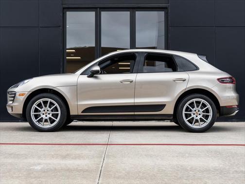 2018 Porsche Macan Base