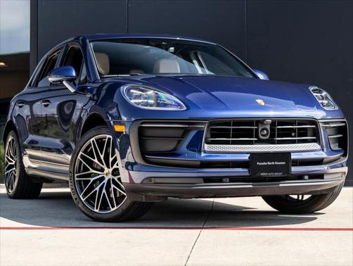 2023 Porsche Macan Base