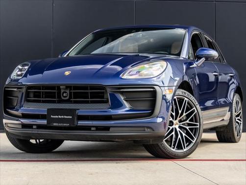 2023 Porsche Macan Base