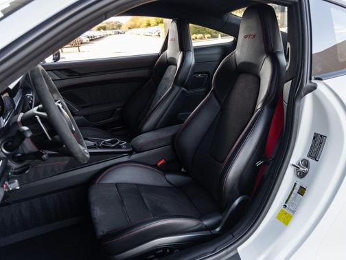 2022 Porsche 911 GT3