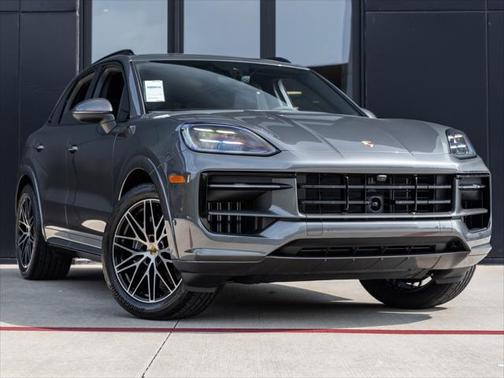 2025 Porsche Cayenne Base